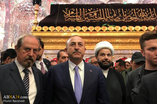 حضور وزیر خارجه ترکیه در حرم امام علی (ع) + عکس