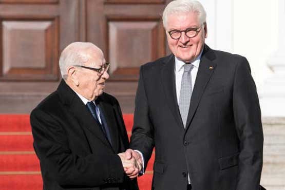 اقدام عجیب رئیس جمهور تونس در آلمان + عکس