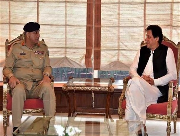 دیدار مهم عمران‌ خان با فرمانده ستاد ارتش پاکستان
