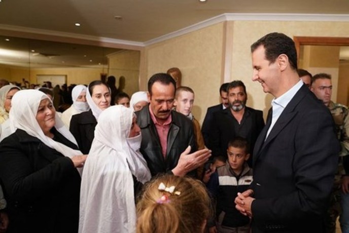 دیدار اسد با زنان و کودکان آزادشده از اسارت داعش