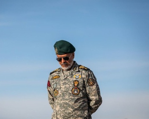 دریادار سیاری فرمانده ارتش در ستادبحران خوزستان