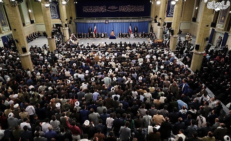 عکس/ دیدار شرکت‌کنندگان درمسابقات بین‌المللی قرآن با رهبر معظم انقلاب