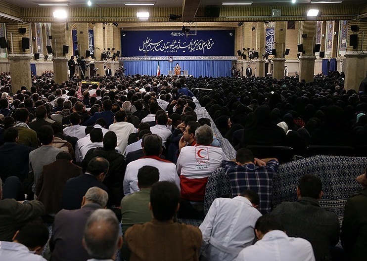 جمعی از پرستاران سراسر کشور با امام خامنه‌ای دیدار کردند