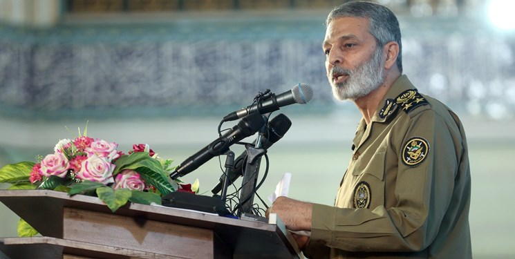 سرلشکر موسوی:نیروهای جوان آینده ارتش را تشکیل خواهند داد