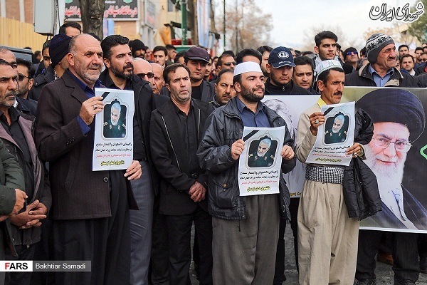 عکس/ راهپیمایی مردم ایران در پی شهادت«سردارسلیمانی»