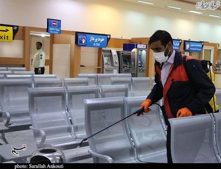 عکس/ ضدعفونی ترمینال فرودگاه بین‌المللی کرمان