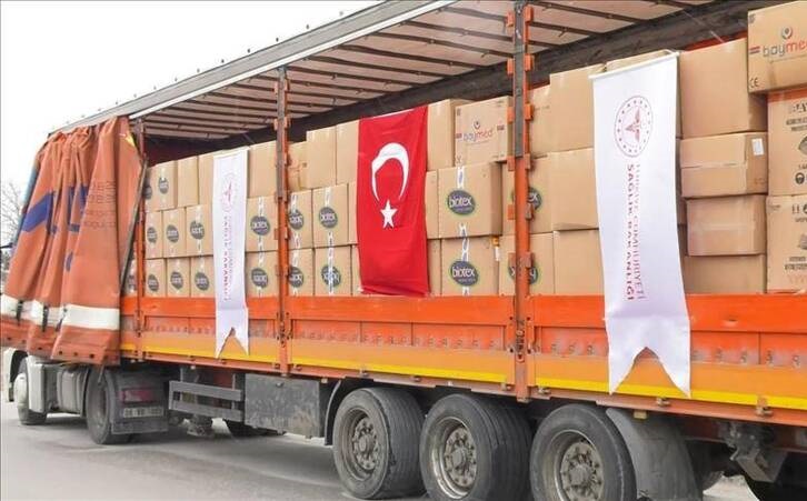 عکس/ ارسال محموله کمک‌های ترکیه به ایران