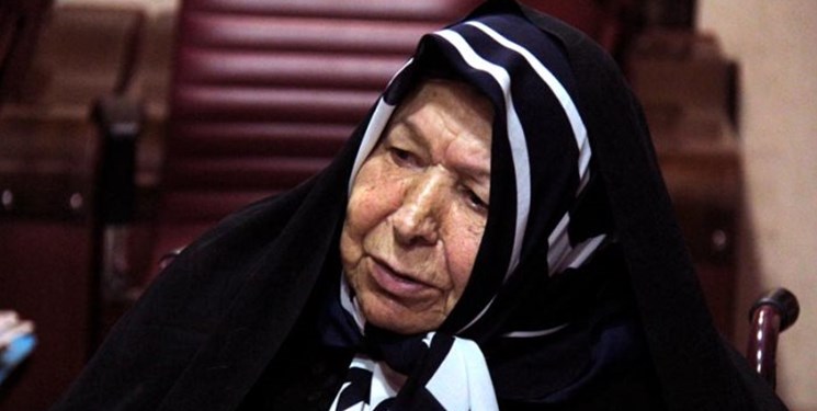 مراسم تشییع پیکر مادر شهیدان طهرانی مقدم