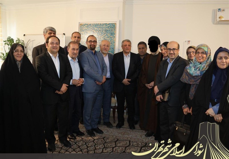 دیدار اعضای شورای شهر تهران با یکی از سران فتنه ۸۸ +عکس