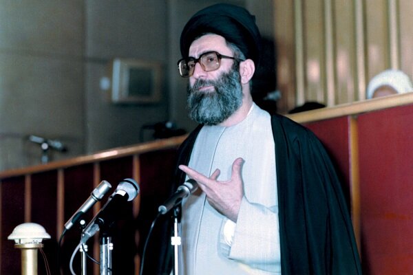 امام فرمودند:آقای خامنه‌ای برای رهبری از همه بهتر و اصلح است