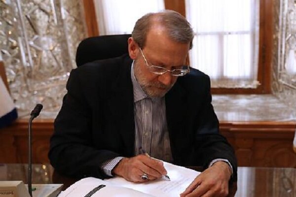 لاریجانی «قانون حفاظت از خاک» را به دولت ابلاغ کرد