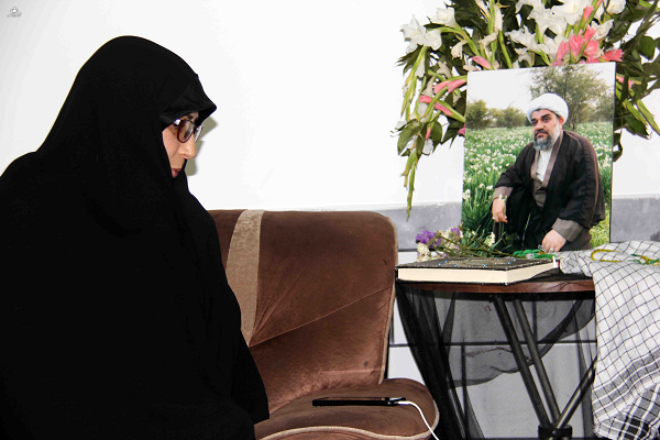 همسر امام جمعه کازرون: فقط یک روفرشی در خانه داشتیم، آن را هم بخشیدیم