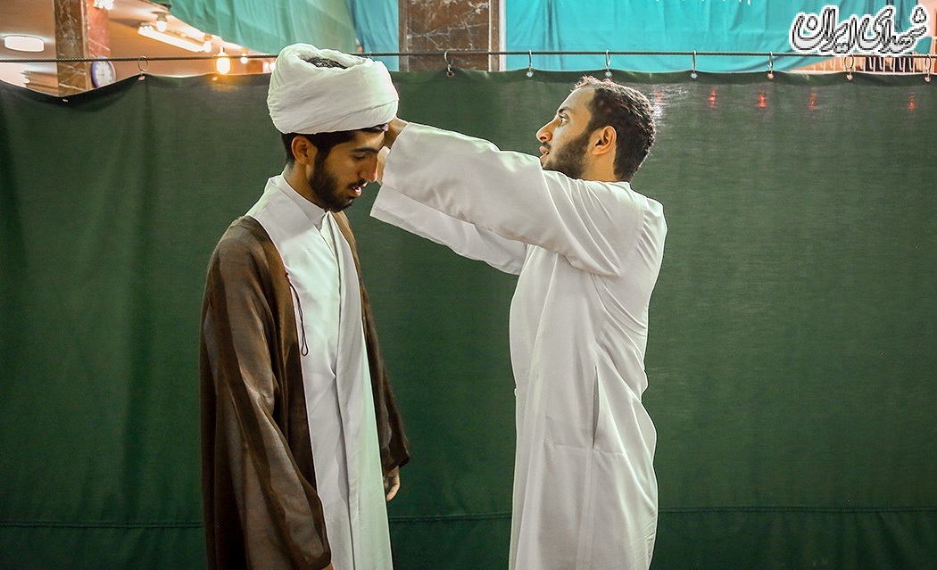 عمامه گذاری طلاب در« عید غدیر »
