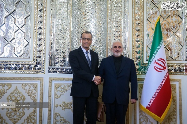 عکس/ پیراهن مشکی ظریف در دیدار دیپلماتیک