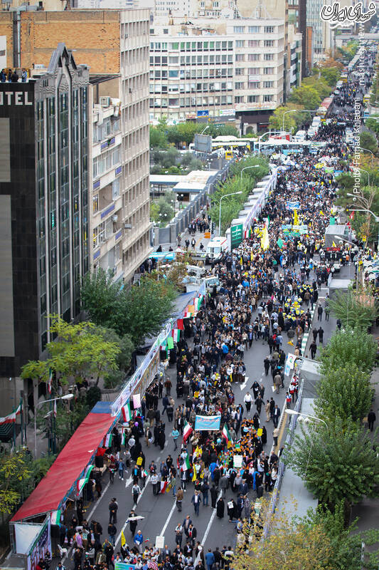 عکس/ نمای هوایی از راهپیمایی 13آبان