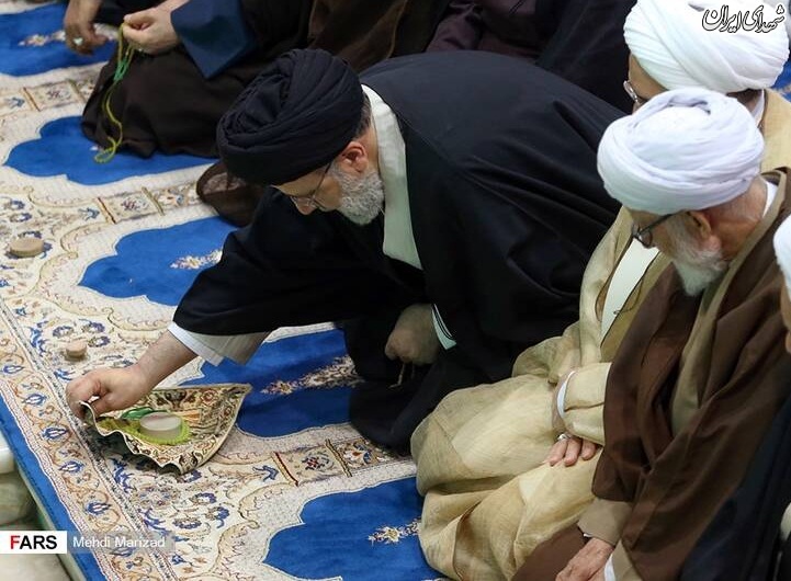عکس/ حضور حجت الاسلام رئیسی در نماز جمعه
