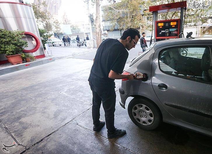 عکس/ پمپ بنزین های تهران اولین روز پس از اعلام سهمیه بندی