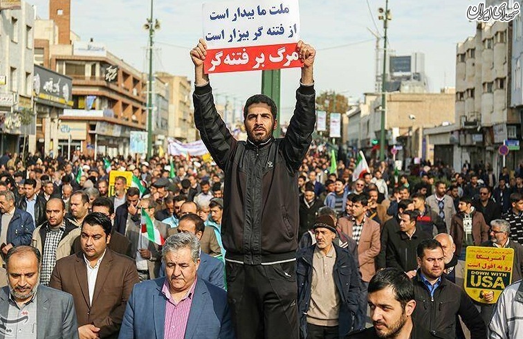 عکس/ راهپیمایی حمایت از اقتدار و امنیت در قزوین