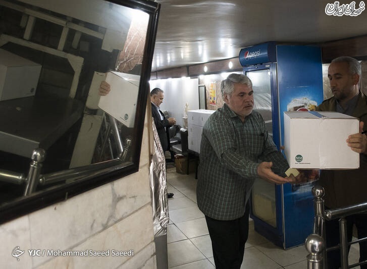 عکس/ طبخ غذای متبرک رضوی برای بیمارستان‌های تهران