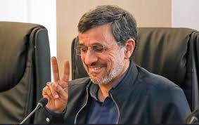 موج تبلیغات احمدی‌نژاد برای ریاست جمهوری