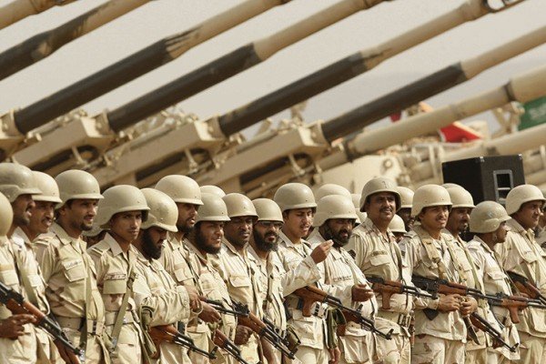 آمریکا موقتا فروش سلاح به عربستان و امارات را متوقف کرد