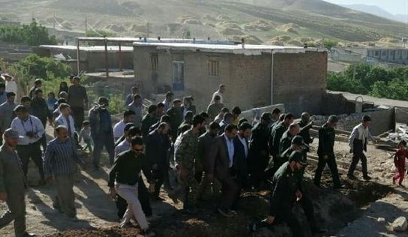 رئیس سازمان بسیج: سپاه تا آخر در کنار زلزله‌زدگان دنا می‌ماند