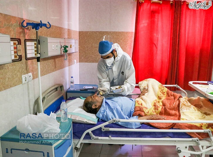عکس/ فعالیت جهادی طلاب در بیمارستان‌های اهواز