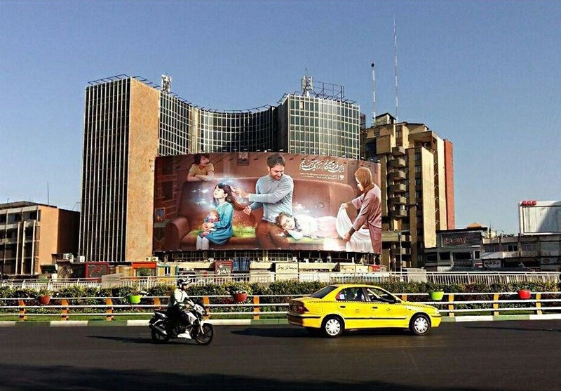 عکس/ دیوارنگاره جدید میدان ولیعصر(ع)