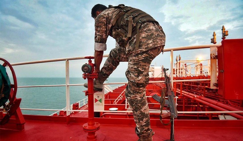 تودهنی ناخدای کشتی‌های ایرانی به آمریکایی‌ها