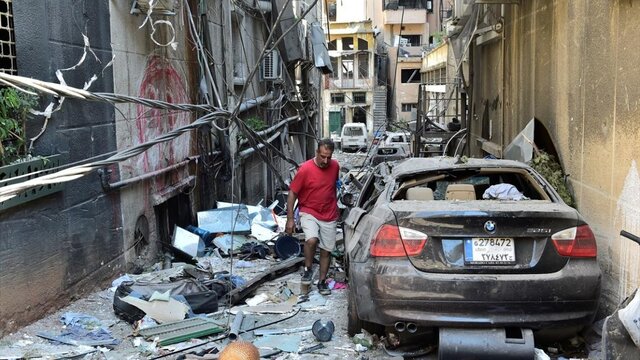 انفجار بیروت بحران اقتصادی لبنان را بدتر میکند