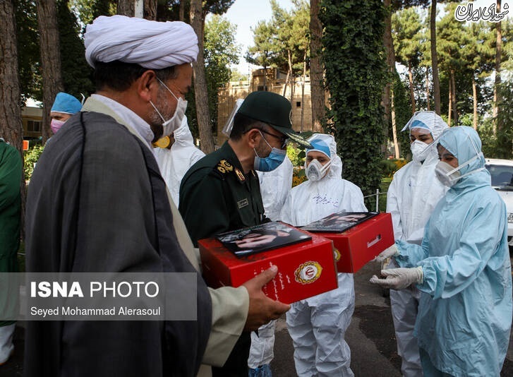 عکس/ تجلیل از مدافعان سلامت در مشهد و تبریز