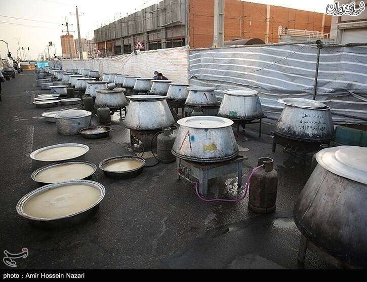عکس/ طبخ و توزیع ۱۱۰ دیگ غذا در قزوین