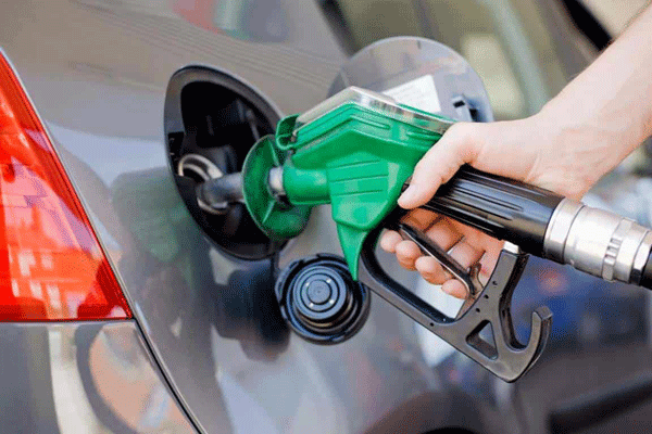 جزئیات طرح تغییر سهمیه بندی بنزین از خودرو به خانوار
