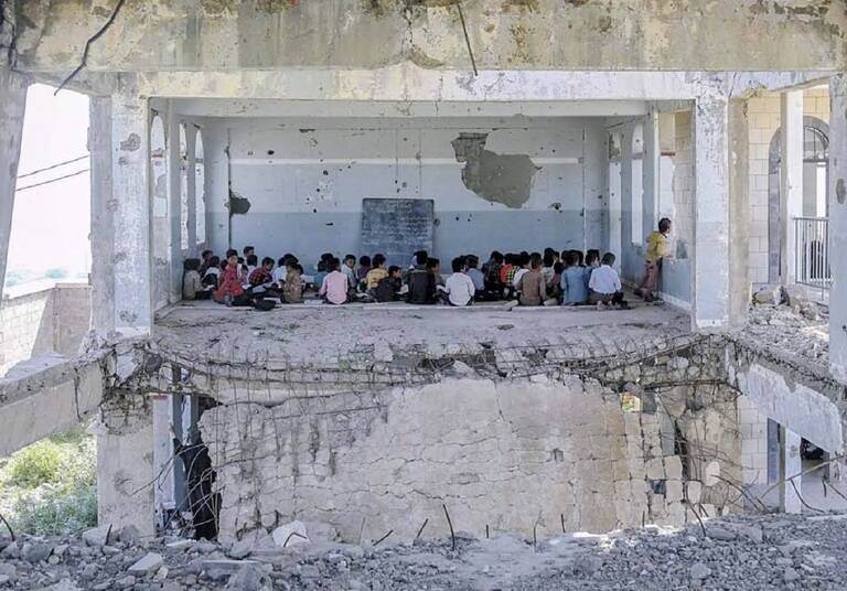 کلاس درس اهدایی وهابی‌ها به کودکان یمنی +عکس