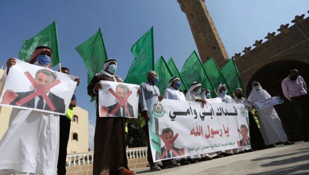 تجمع اعتراضی فلسطینی ها به گستاخی اخیر ماکرون