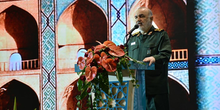 سردار سلامی: دشمن در خواب هم به فکر جنگ با ملت ایران نیست