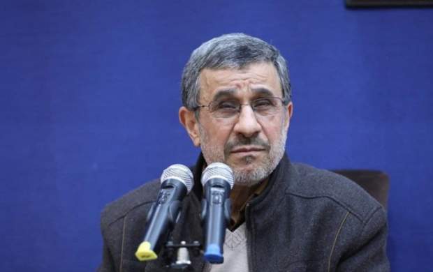 احمدی نژاد خودش را «ولی خدا» و «یلتسین ایران» می‌داند