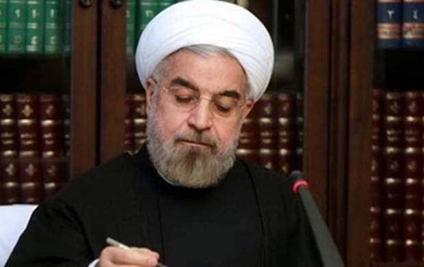 روحانی: ارتش و سپاه پای منافع ملی ایستادند
