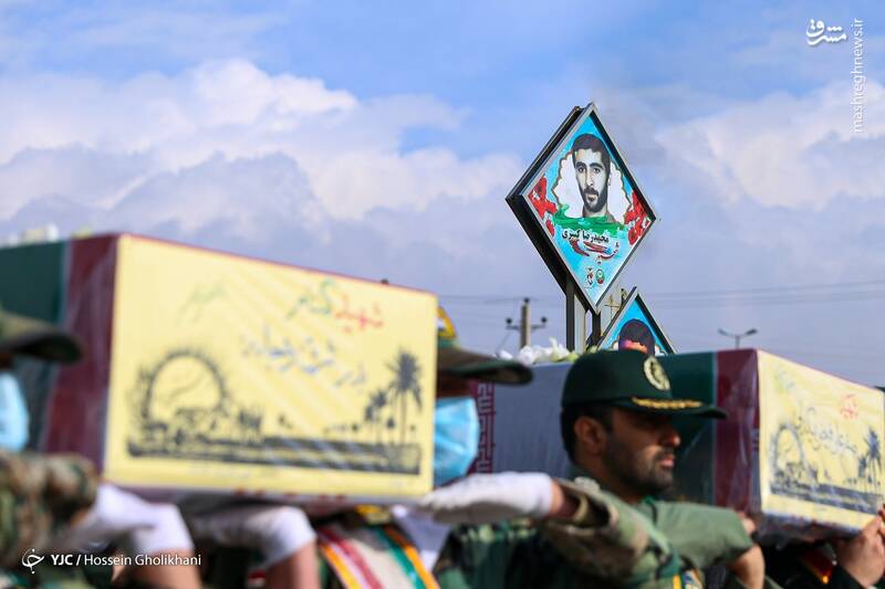 عکس/ تشییع پیکر پنج شهید دفاع مقدس در قزوین