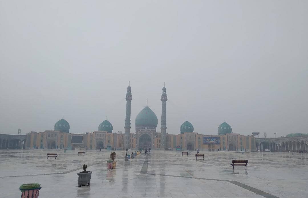 عکس/ صبح مه آلود مسجد جمکران