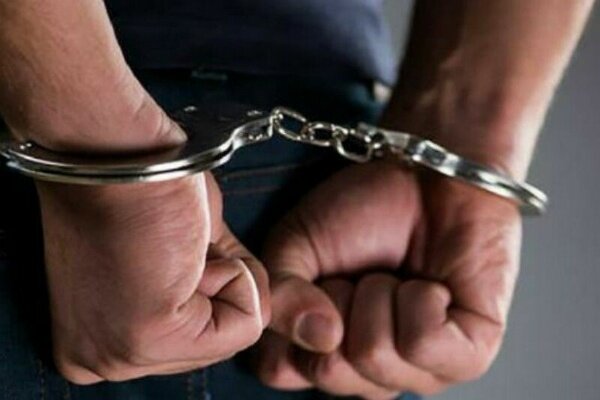 سارق مسافربرنما در اسلامشهر دستگیر شد