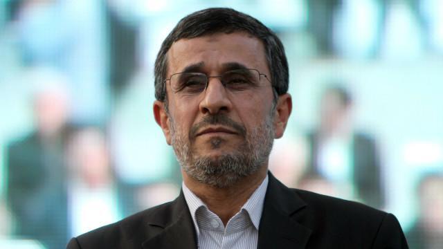 واکنش  احمدی نژاد به حمله موشکی ایران به اسرائیل