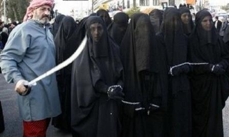 اعلام نرخ رسمی مبادله زنان منطقه‌ تحت تسلط داعش!+عکس