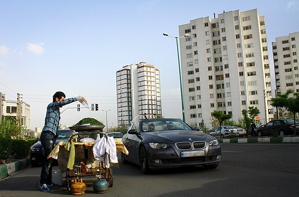 فخر فروشی با ماشین‌های میلیاردی در خیابان‌ها!+تصاویر