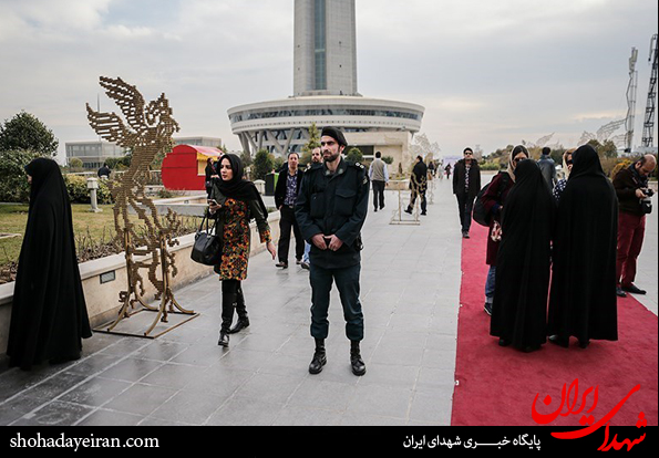 تصاویر/ حضور گشت ارشاد در برج میلاد