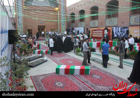 تشییع شهدای گمنام در حاشیه بزرگداشت شهید بهشتی