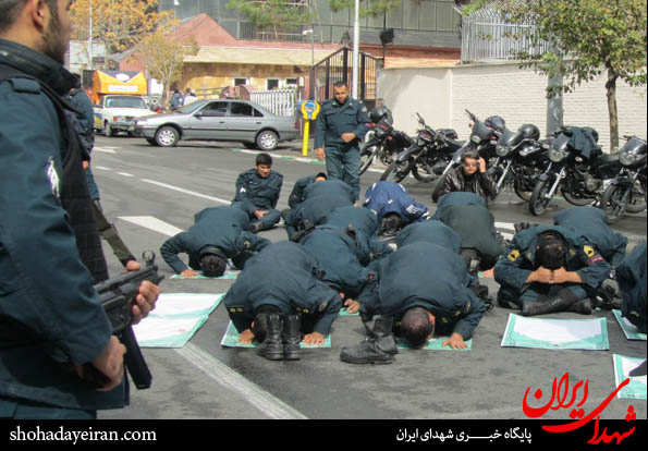 نماز ظهر عاشورا در13 آبان