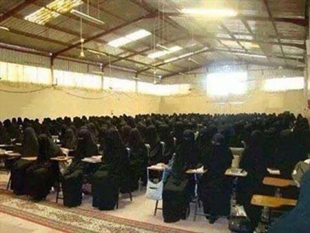 پوشش دانشجویان دختر در دولت داعش