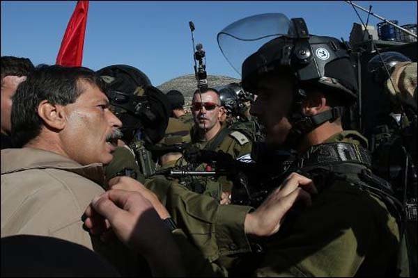 ضرب و شتم وزیر فلسطینی پیش از شهادت+تصاویر
