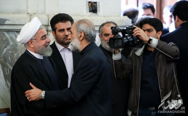 حسین شریعتمداری و رئیس‌ جمهور +عکس